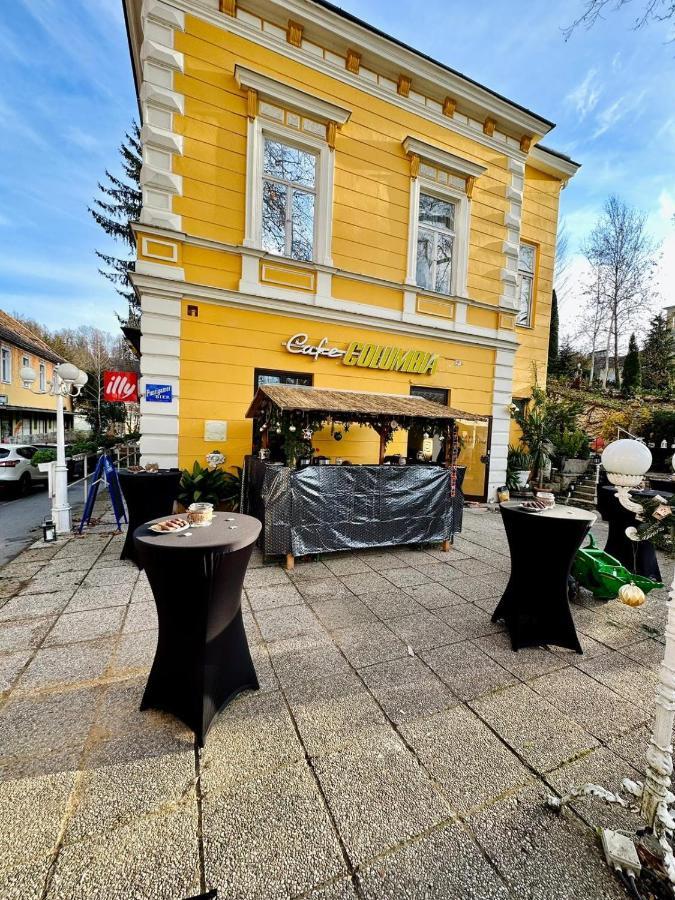 Pension Columbia Inkl. Fruehstueck Im Zentraum Бад-Глайхенберг Екстер'єр фото