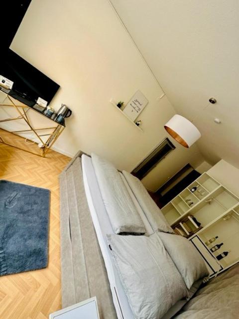 Pension Columbia Inkl. Fruehstueck Im Zentraum Бад-Глайхенберг Екстер'єр фото